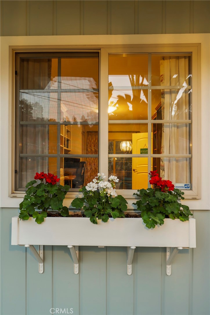 2064 Oak Valley Road Glendale, CA 91208 - Photo 48 of 57