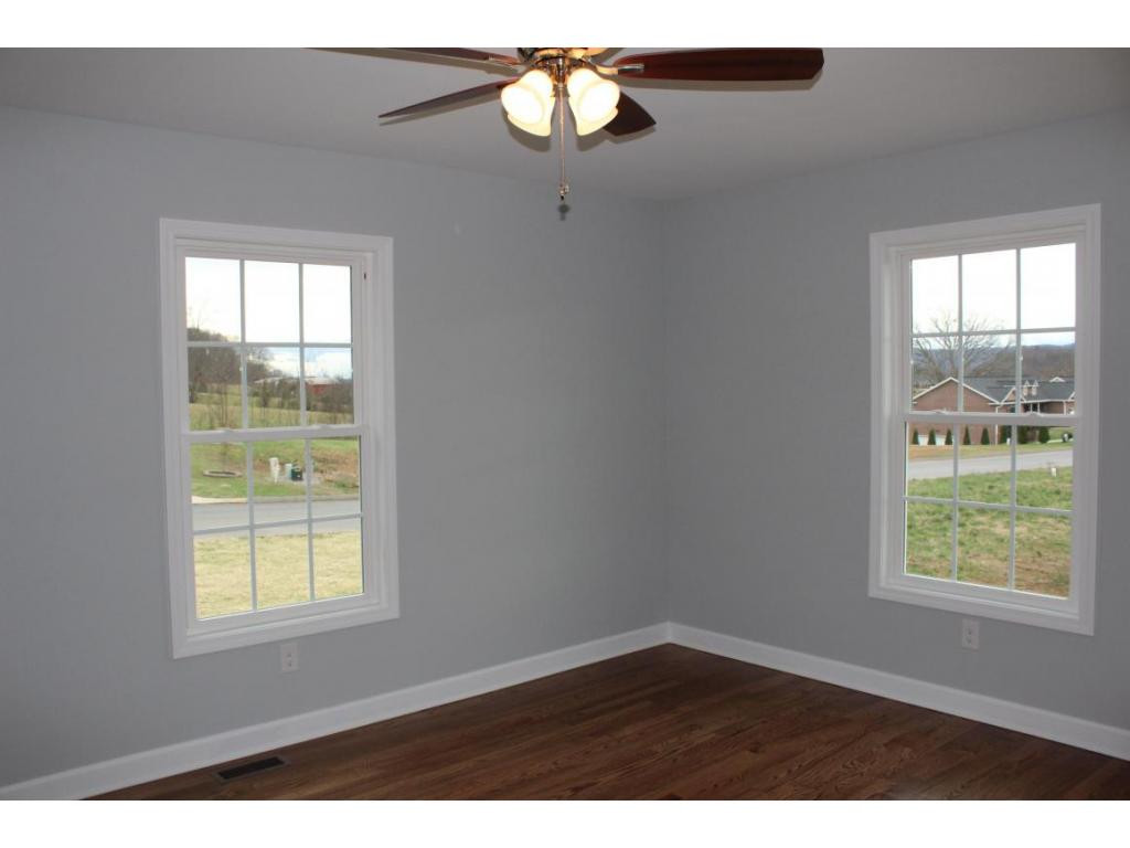 151 Fox Ridge Drive Mount Carmel, TN 37645 - Photo 21 of 24 Bedroom