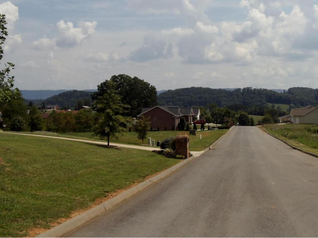 151 Fox Ridge Drive Mount Carmel, TN 37645 - Photo 4 of 24 All City Amenities