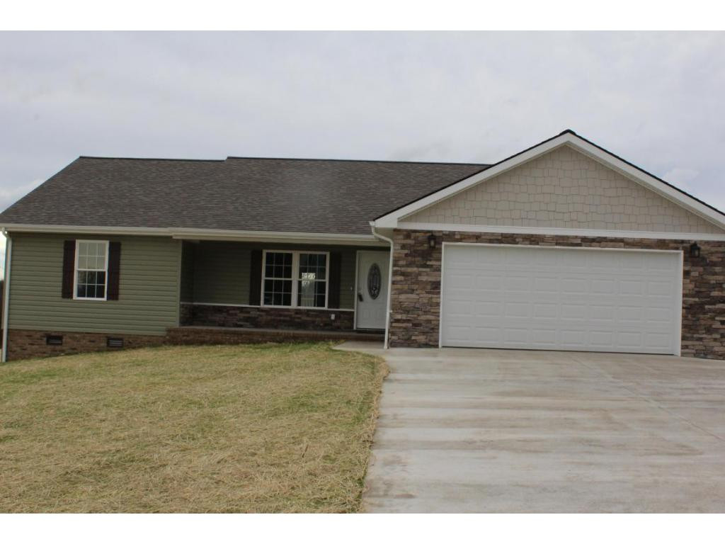 151 Fox Ridge Drive Mount Carmel, TN 37645 - Photo 6 of 24 Double Attached Garage