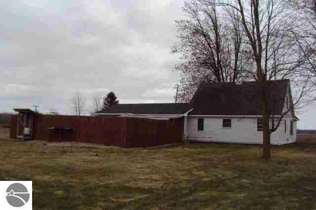 480 West Prevo Road Linwood, MI 48634 - Photo 8 of 10 1743470-7.JPG