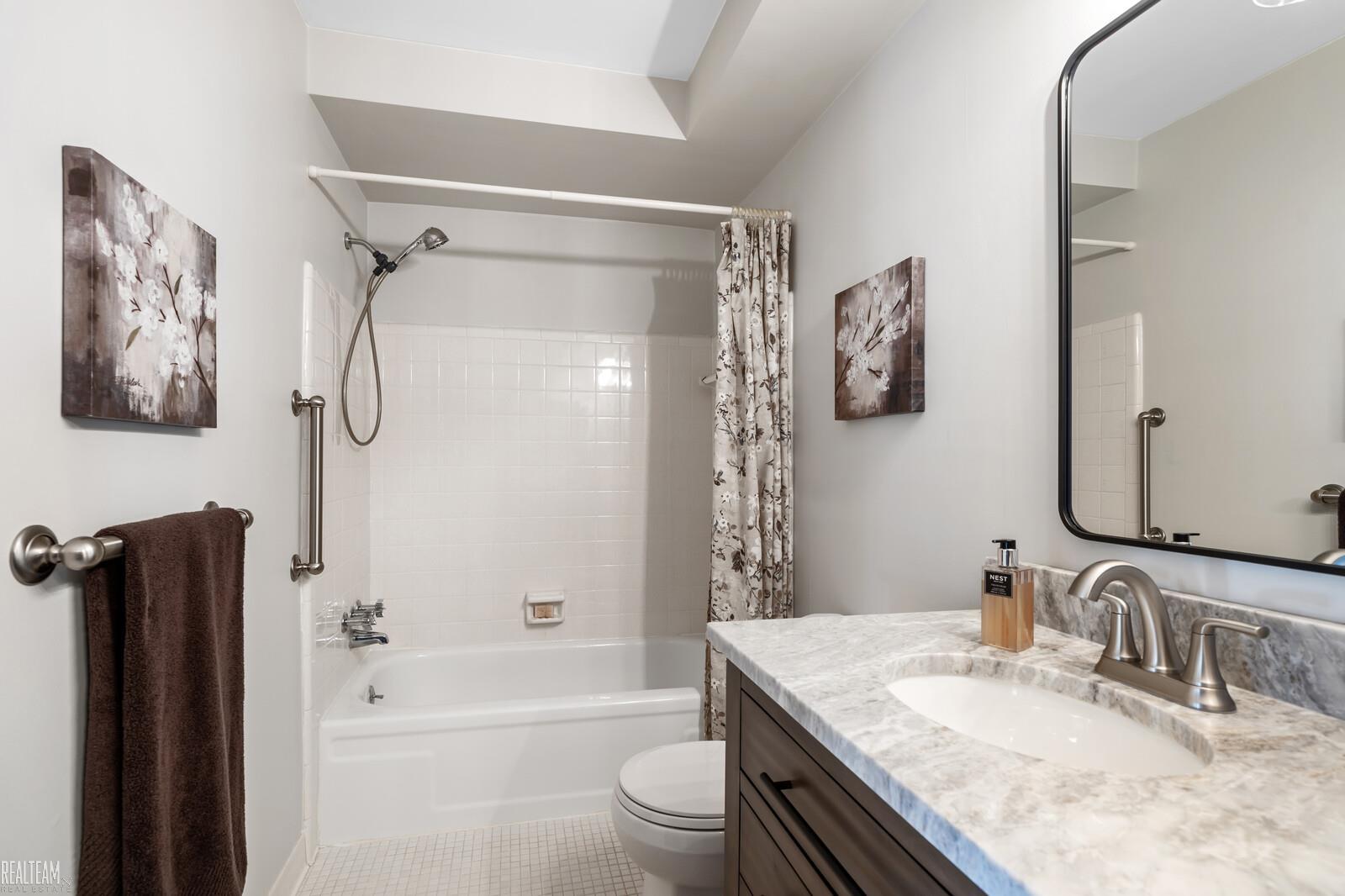 54709 Shelby Road Utica, MI 48316 - Photo 20 of 27 50160794-b087176b-2e08-4259-9908-663412945eac.JPG