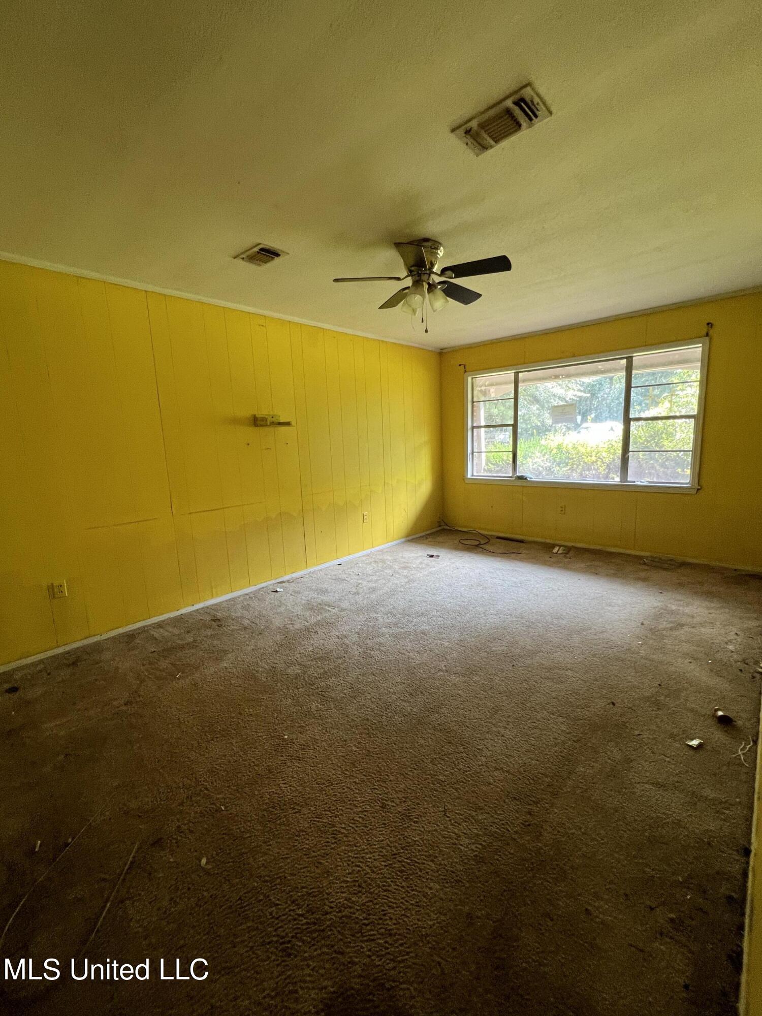 259 Camp Road Carthage, MS 39051 - Photo 8 of 16 IMG_6169