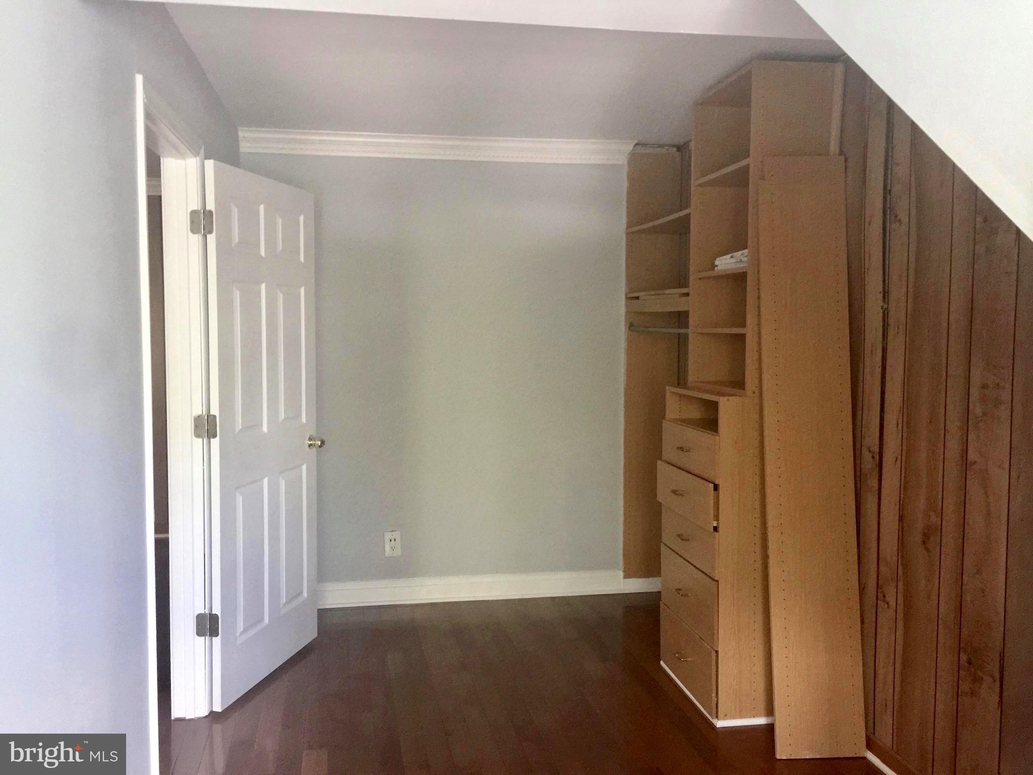 10295 Ridgeline Drive Gaithersburg, MD 20886 - Photo 22 of 36