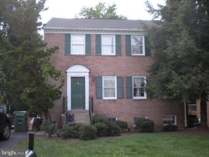 1232 Pine Hill Road McLean, VA 22101 - Photo 1 of 23 Exterior (Main)