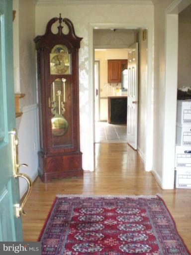 1232 Pine Hill Road McLean, VA 22101 - Photo 16 of 23 entry