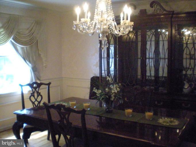 1232 Pine Hill Road McLean, VA 22101 - Photo 8 of 23 Dining Room