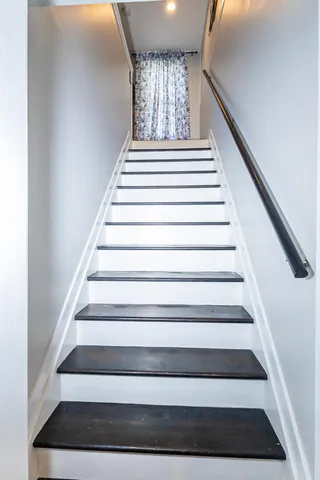 $4,600 | 22515 East 10 Mile Road, St. Clair Shores, MI 48080