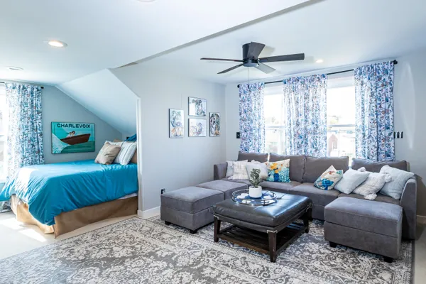 $4,600 | 22515 East 10 Mile Road, St. Clair Shores, MI 48080