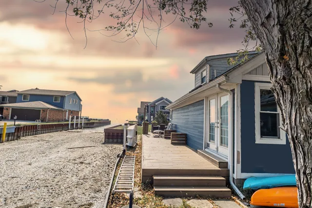 $4,600 | 22515 East 10 Mile Road, St. Clair Shores, MI 48080