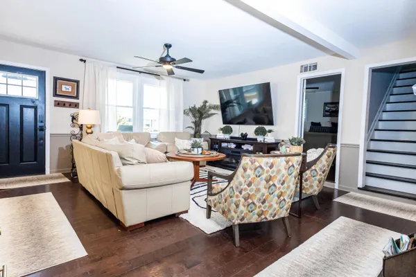 $4,600 | 22515 East 10 Mile Road, St. Clair Shores, MI 48080