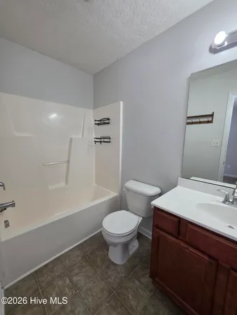 $1,350 | 433 Falls Cove, Jacksonville, NC 28546