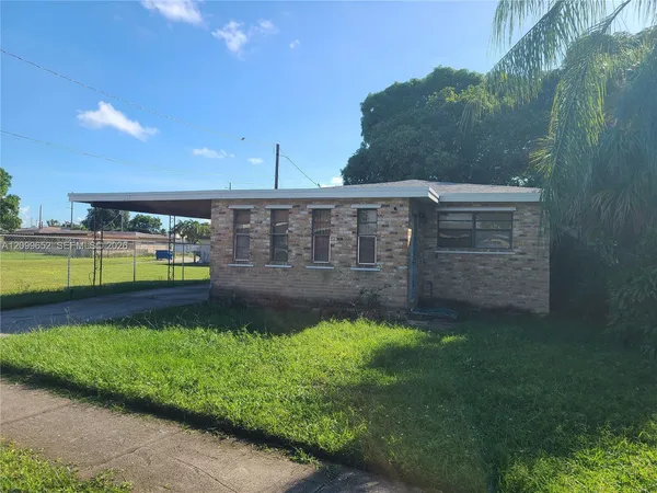 $2,400 | 212 Northwest 6th Avenue, Dania Beach, FL 33004