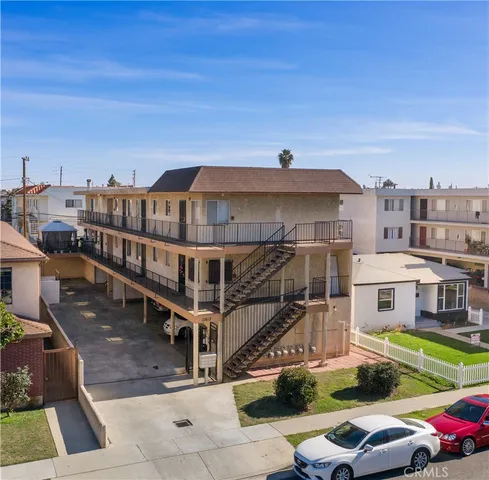 $1,890,000 | 12612 Kornblum Avenue, Hawthorne, CA 90250