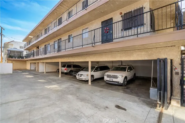 $1,890,000 | 12612 Kornblum Avenue, Hawthorne, CA 90250