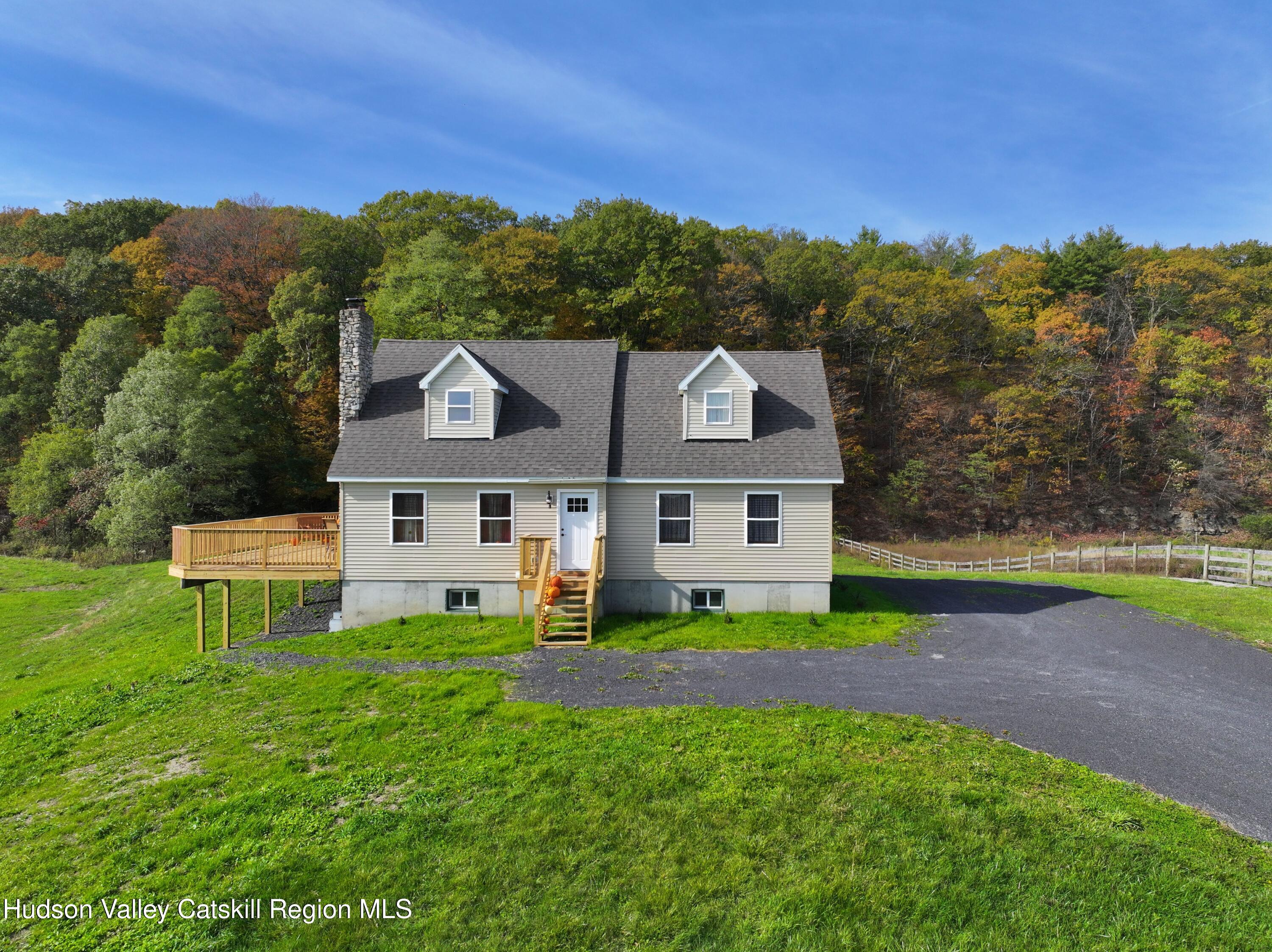 175 Jordan Road Coxsackie, NY 12051 - Photo 32 of 32 a front view of a house with a yard