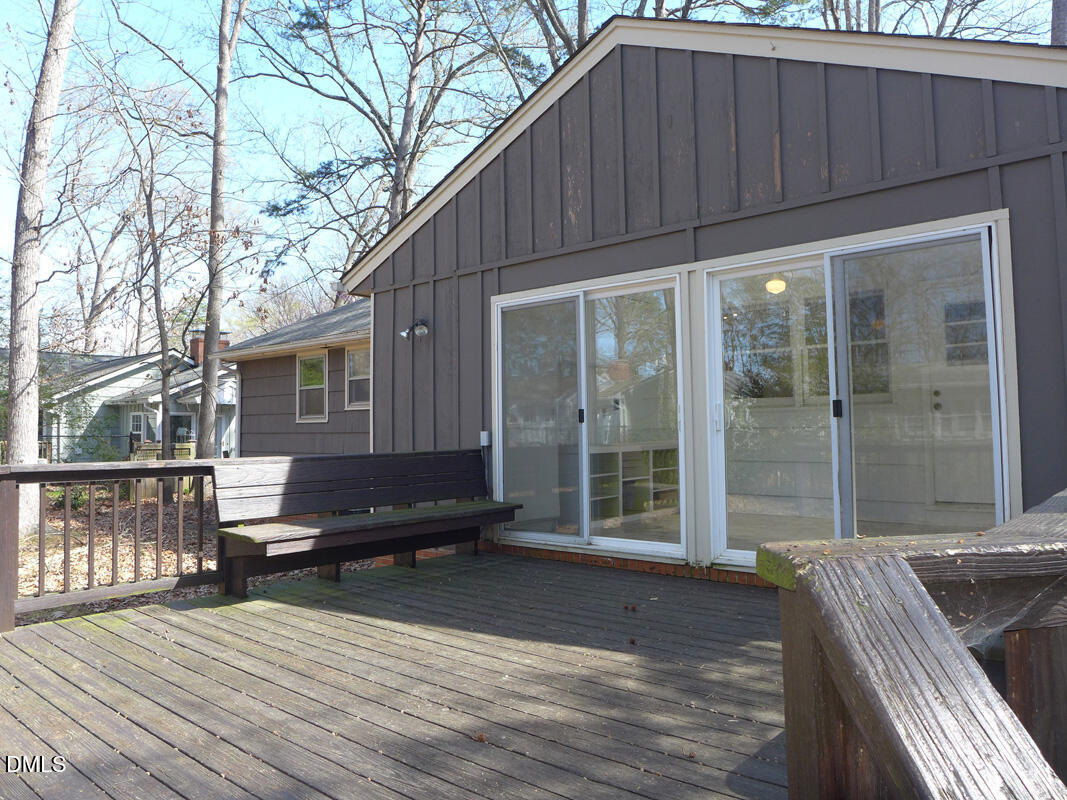424 Ridgefield Road Chapel Hill, NC 27517 - Photo 18 of 23 Deck