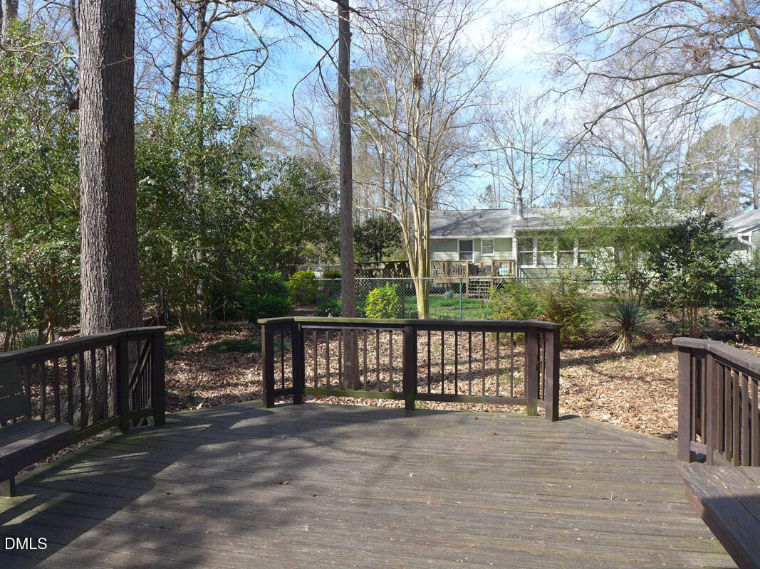 424 Ridgefield Road Chapel Hill, NC 27517 - Photo 20 of 23 Deck