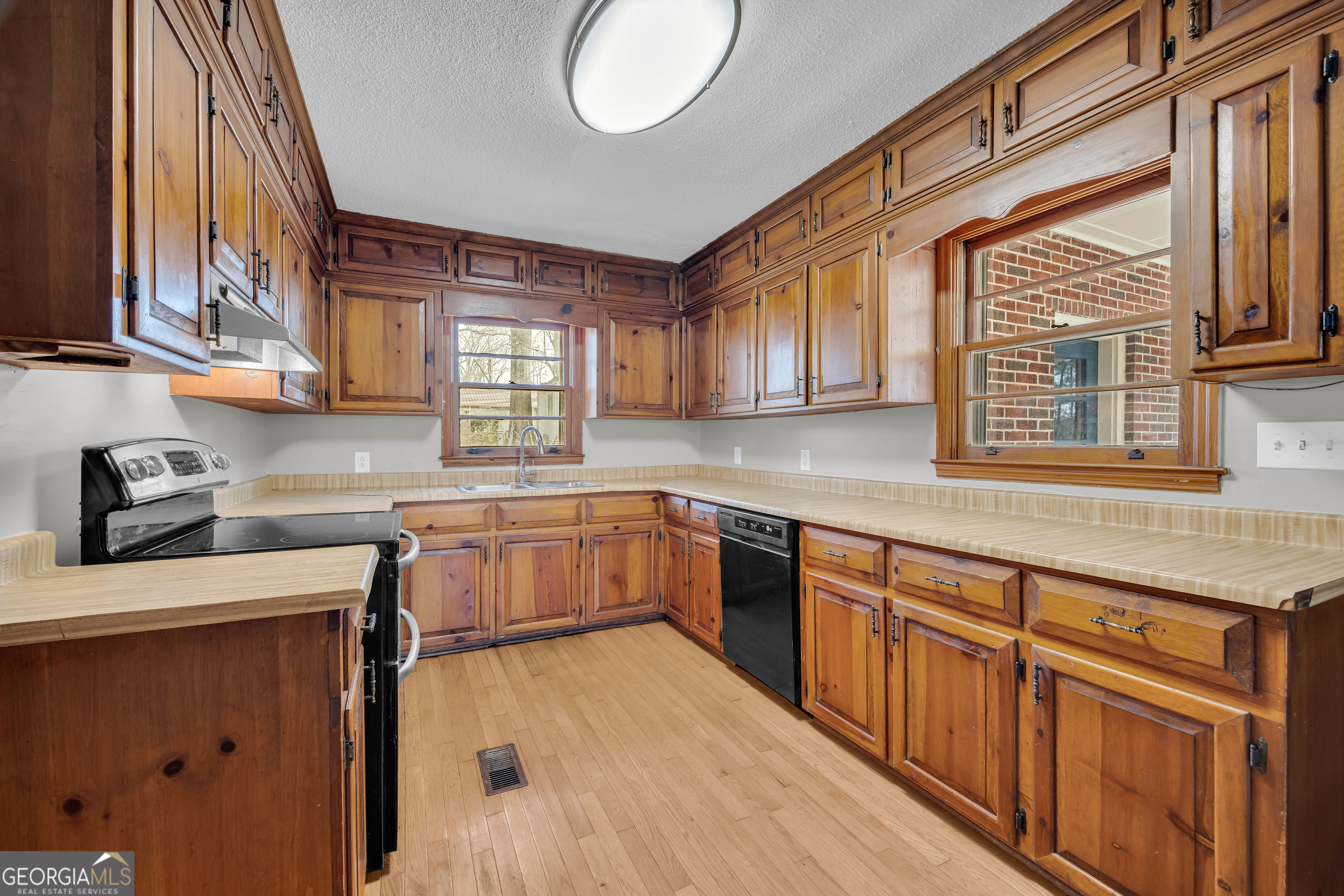 93 Hickory Circle Toccoa, GA 30577 - Photo 32 of 48