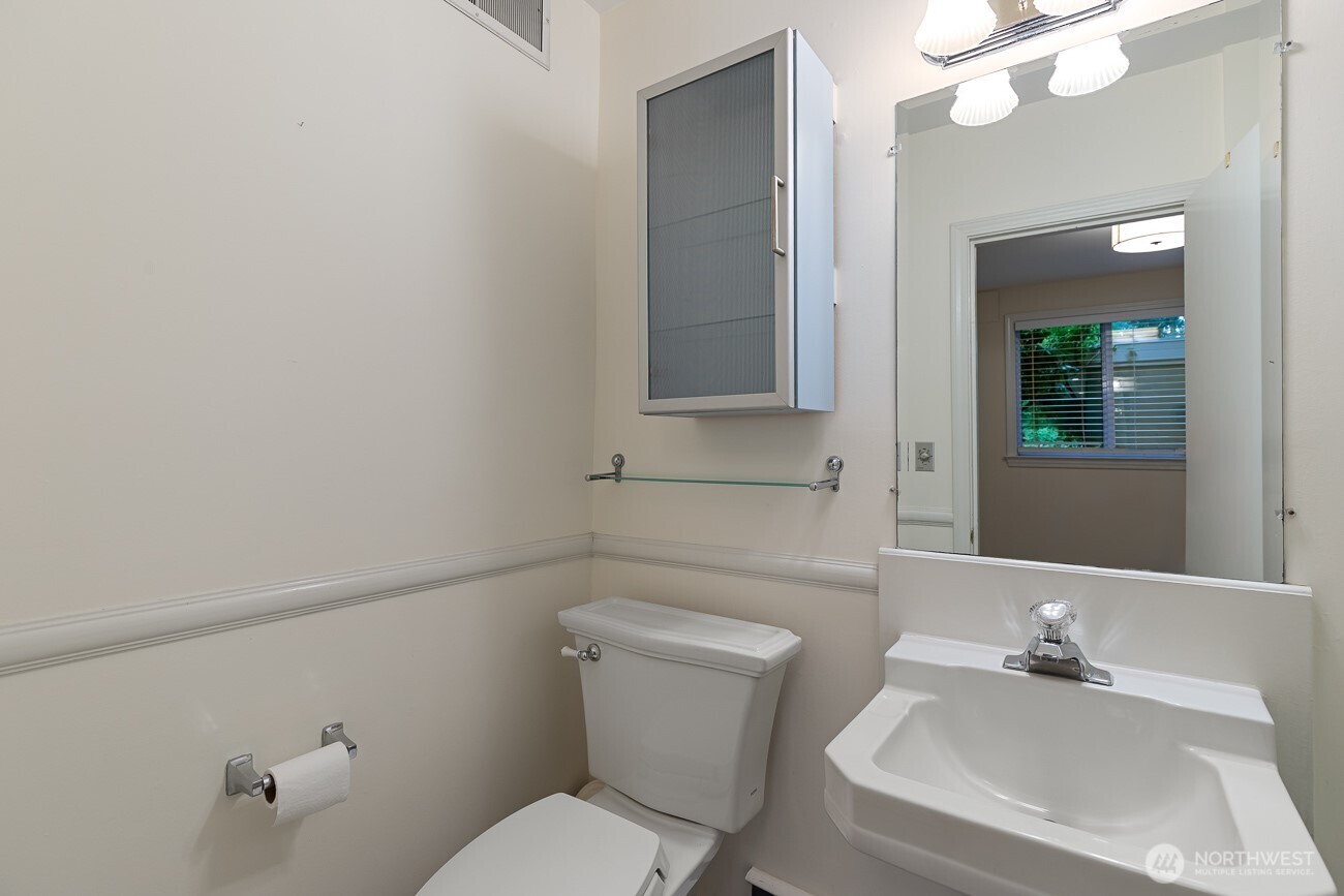 23607 3rd Avenue Southeast Bothell, WA 98021 - Photo 14 of 27 Gallery Image 14