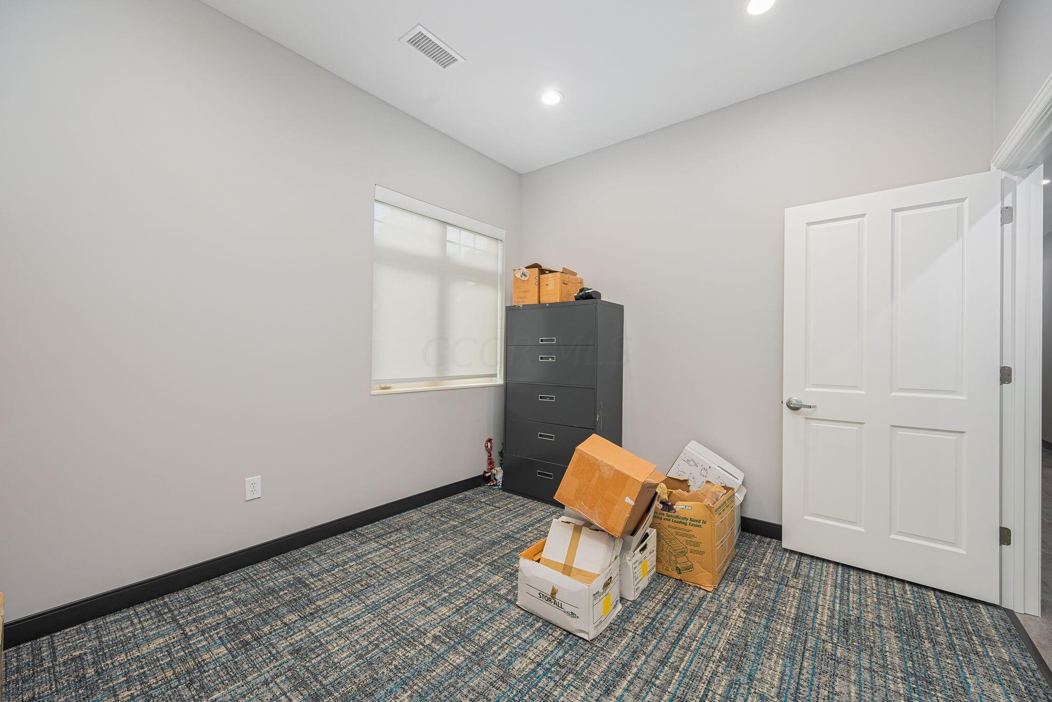 422 Beecher Road Columbus, OH 43230 - Photo 42 of 60 Interior Photo