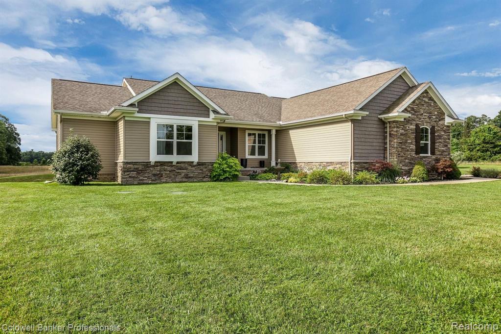 8665 Oak Hill Road Clarkston, MI 48348 - Photo 5 of 49