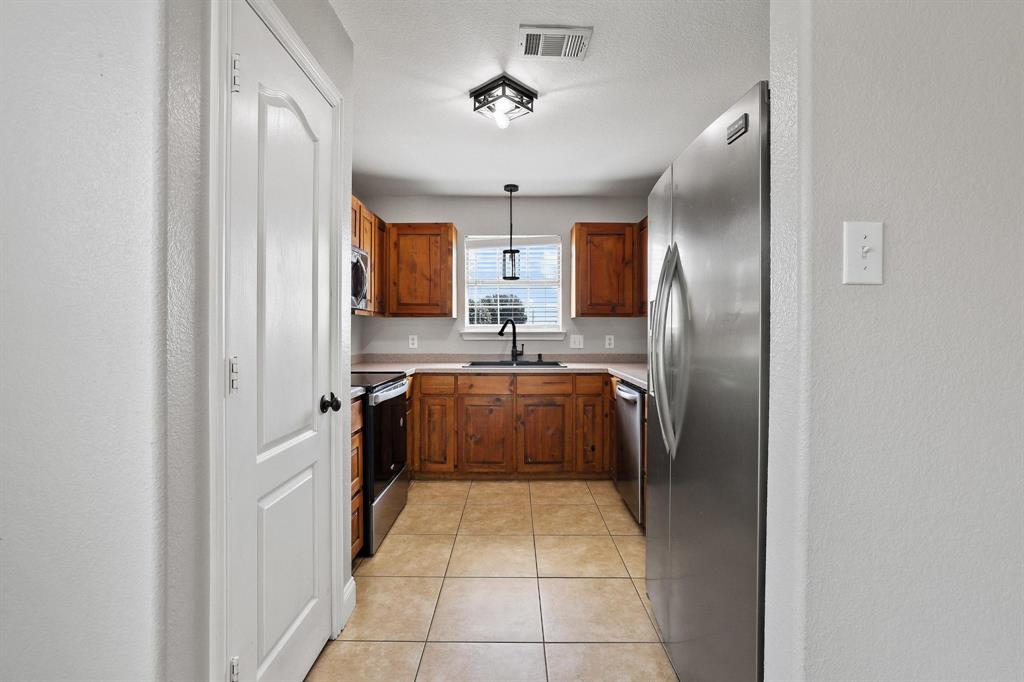 121 Sunset Lane Whitewright, TX 75491 - Photo 8 of 40