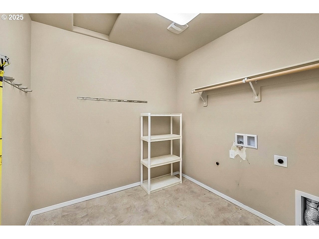 1267 Riverfront Way Cottage Grove, OR 97424 - Photo 23 of 25 Gallery Image 23