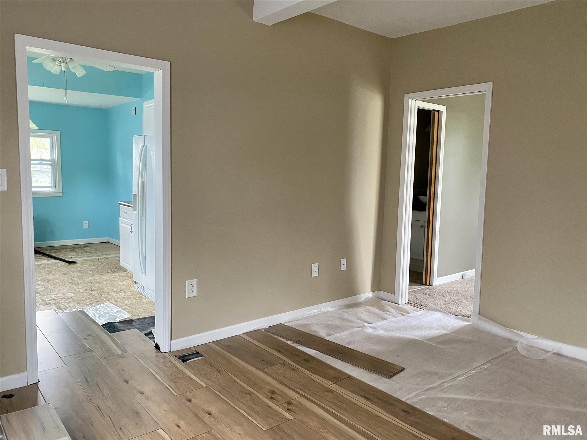 854 East Walnut Street Canton, IL 61520 - Photo 4 of 25 Gallery Image 4