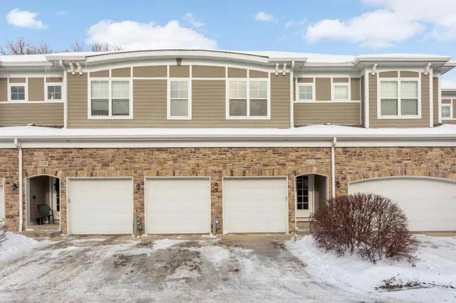 $475,000 | 17710 Valley Cove Court, Wayzata, MN 55391