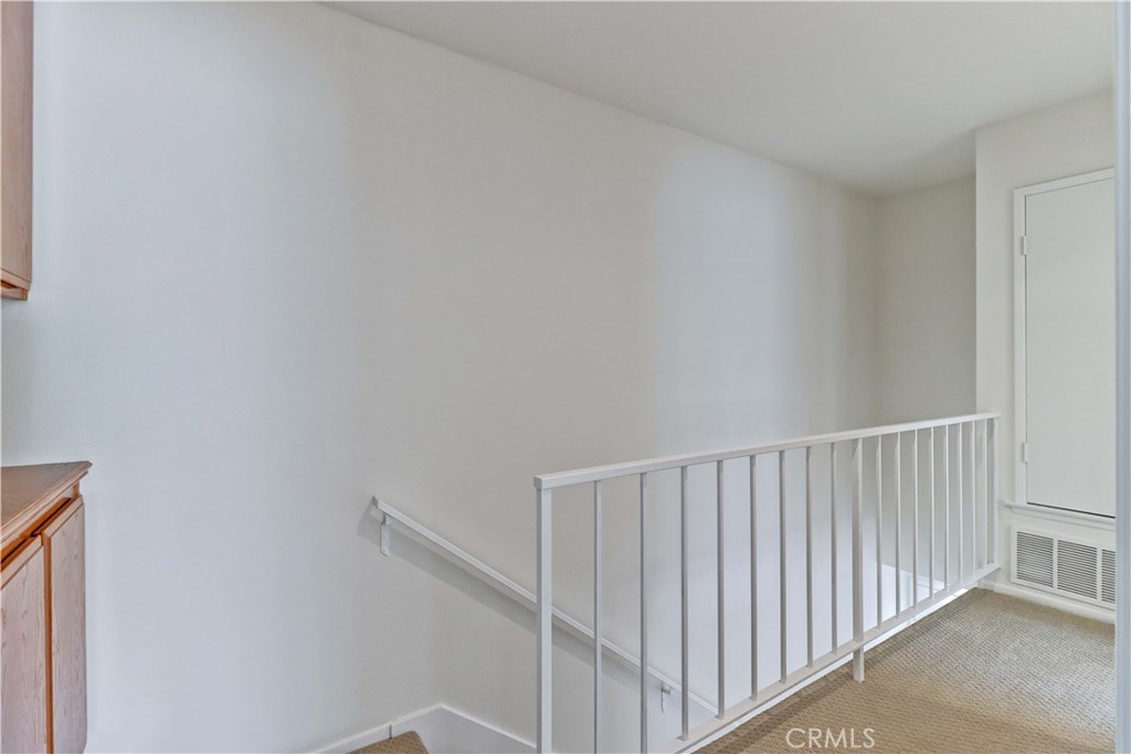 266 Lemon Grove Irvine, CA 92618 - Photo 16 of 55 Stairwell