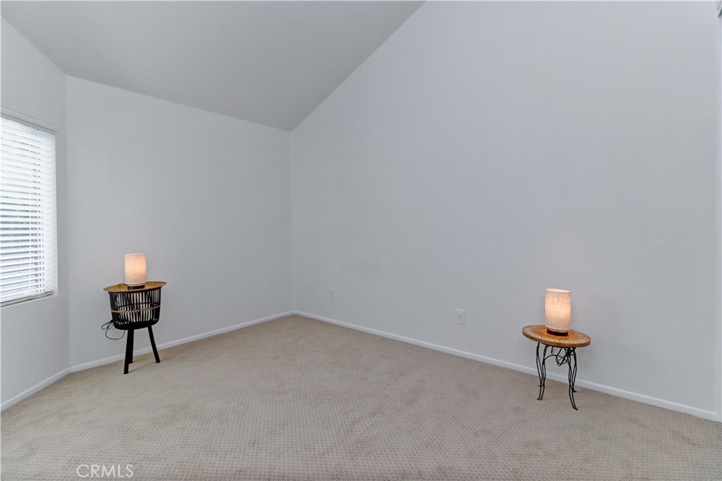 266 Lemon Grove Irvine, CA 92618 - Photo 17 of 55 Primary bedroom 1