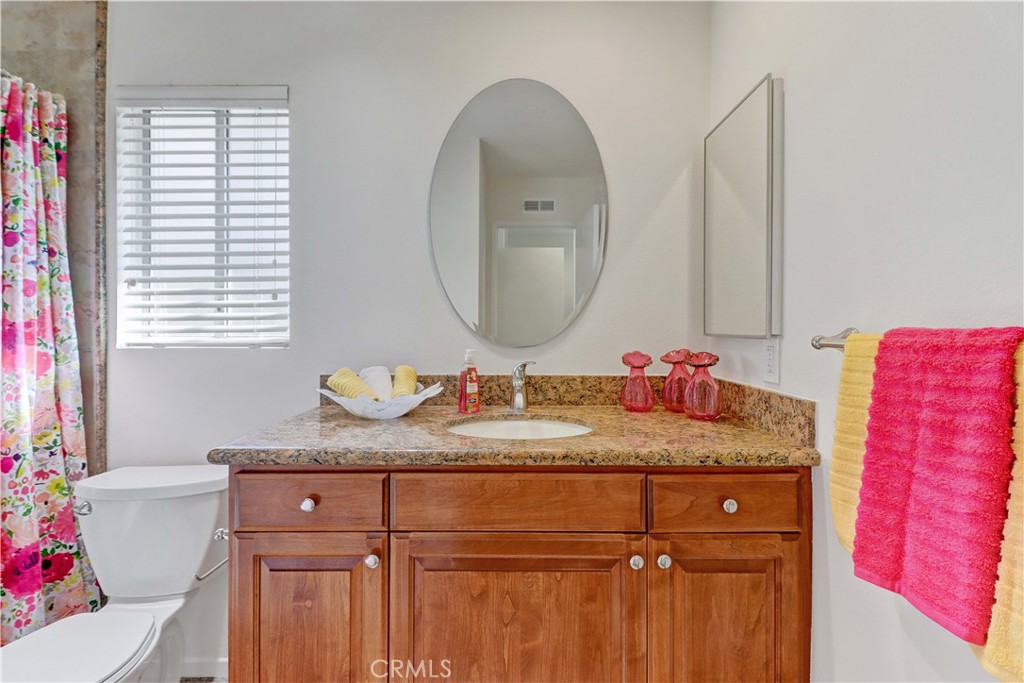 266 Lemon Grove Irvine, CA 92618 - Photo 26 of 55 Primary Bath 2