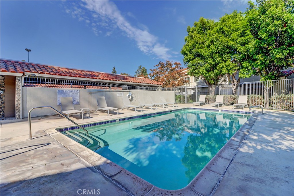 266 Lemon Grove Irvine, CA 92618 - Photo 37 of 55 Pool
