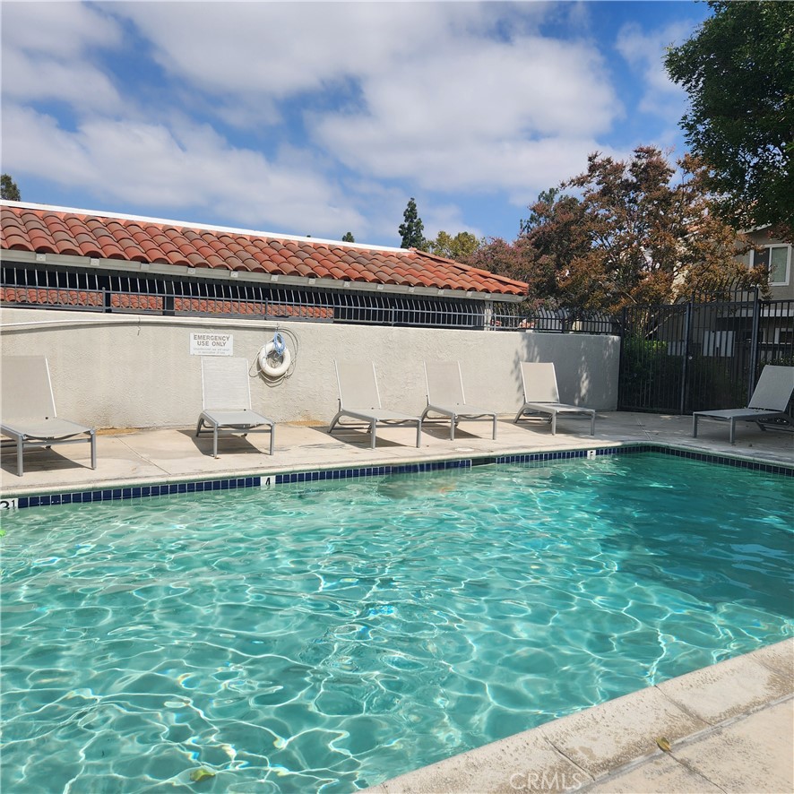 266 Lemon Grove Irvine, CA 92618 - Photo 42 of 55 Pool