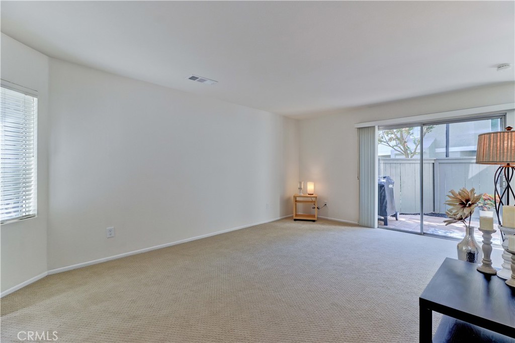 266 Lemon Grove Irvine, CA 92618 - Photo 8 of 55 Living Room