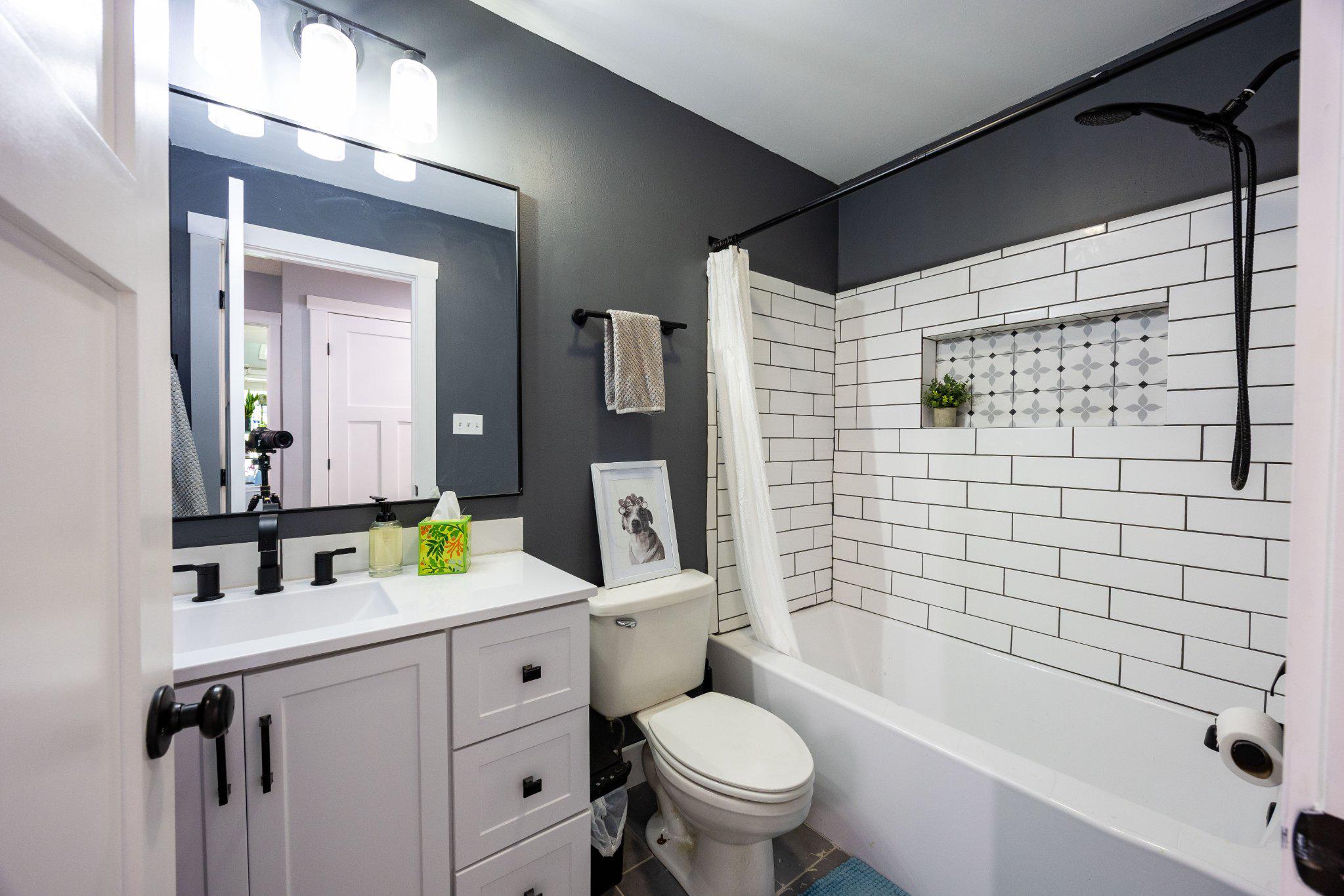 677 Ridge Road South Martinsburg, WV 25403 - Photo 24 of 72 Hall Full Bath