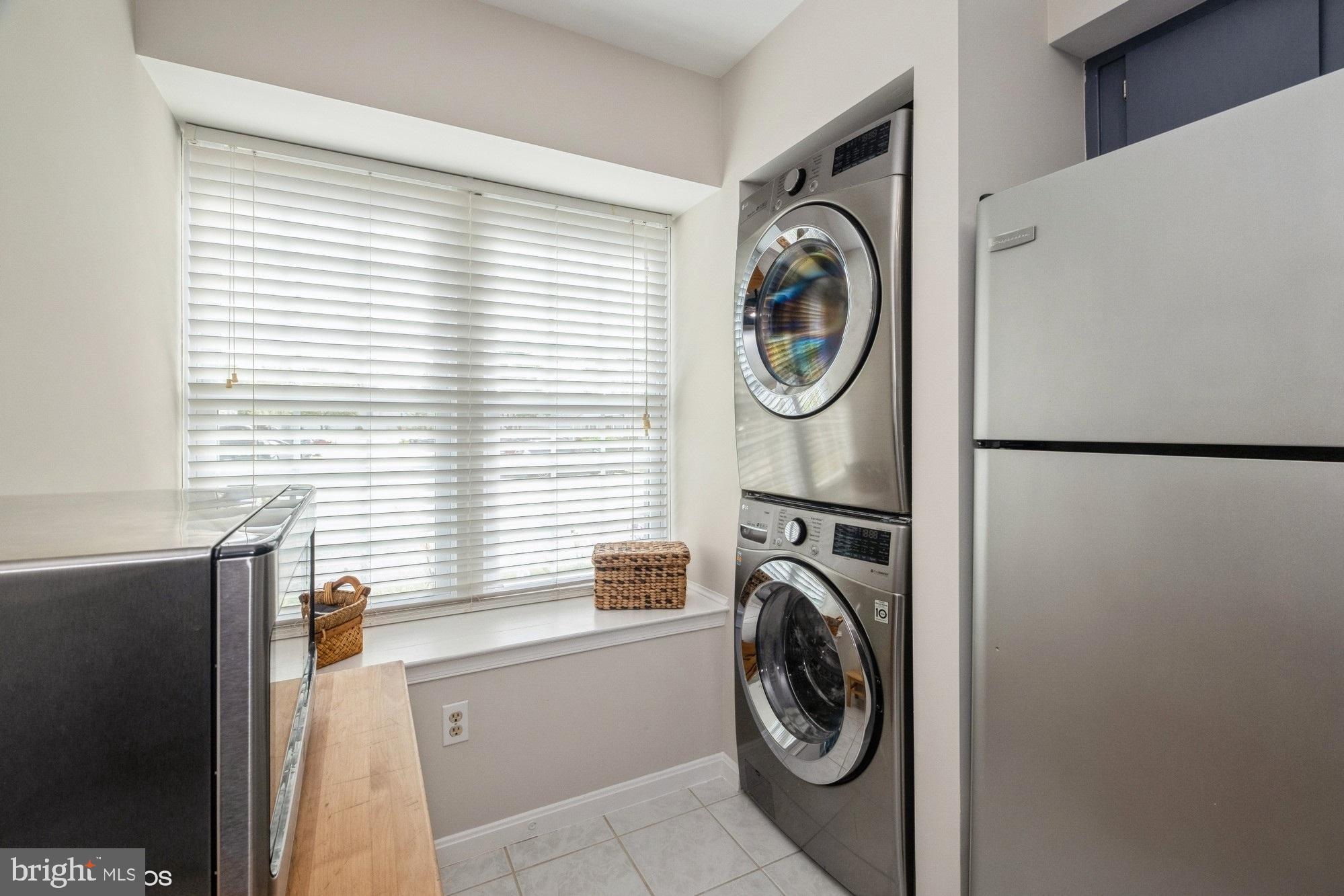 77 Sudbury Square Sterling, VA 20164 - Photo 14 of 33 Full Size Stainless Steel Stackables - 2021