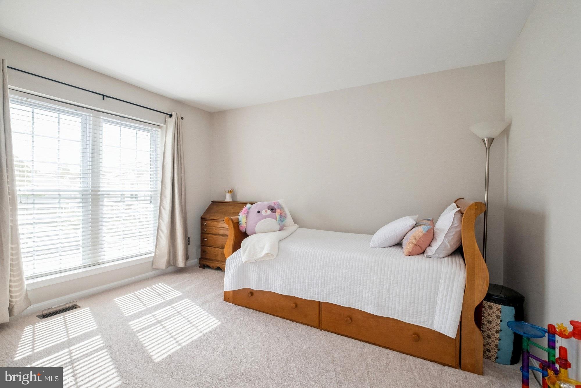 77 Sudbury Square Sterling, VA 20164 - Photo 27 of 33 Great Windows - all replaced 4 years ago