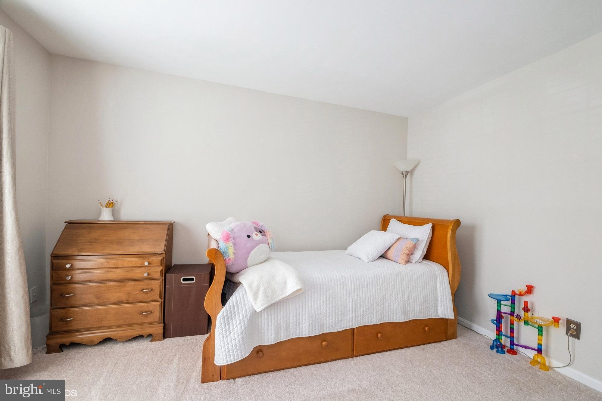 77 Sudbury Square Sterling, VA 20164 - Photo 28 of 33