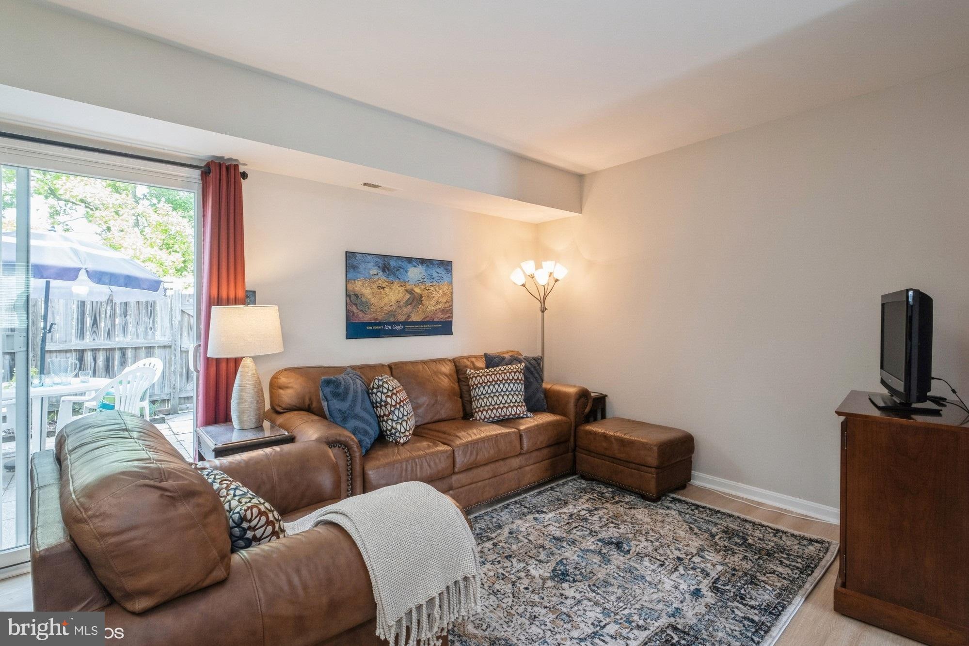 77 Sudbury Square Sterling, VA 20164 - Photo 6 of 33