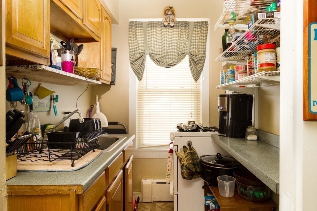 28 Cook Street Fall River, MA 02724 - Photo 18 of 29 Gallery Image 18