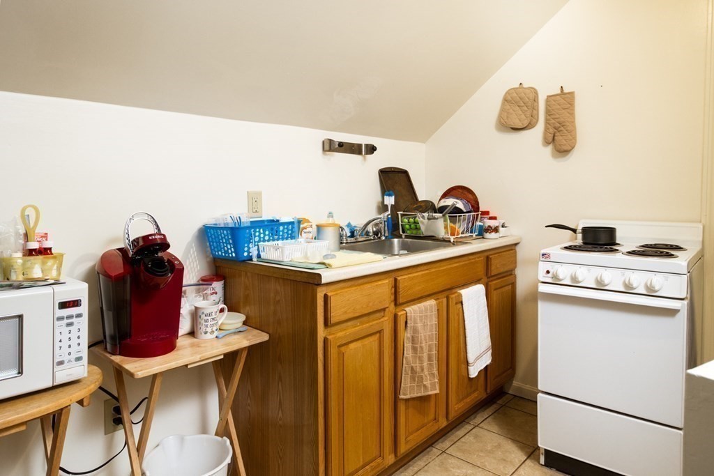 28 Cook Street Fall River, MA 02724 - Photo 24 of 29 Gallery Image 24