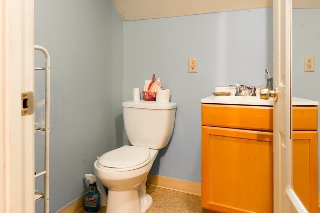 28 Cook Street Fall River, MA 02724 - Photo 26 of 29 Gallery Image 26