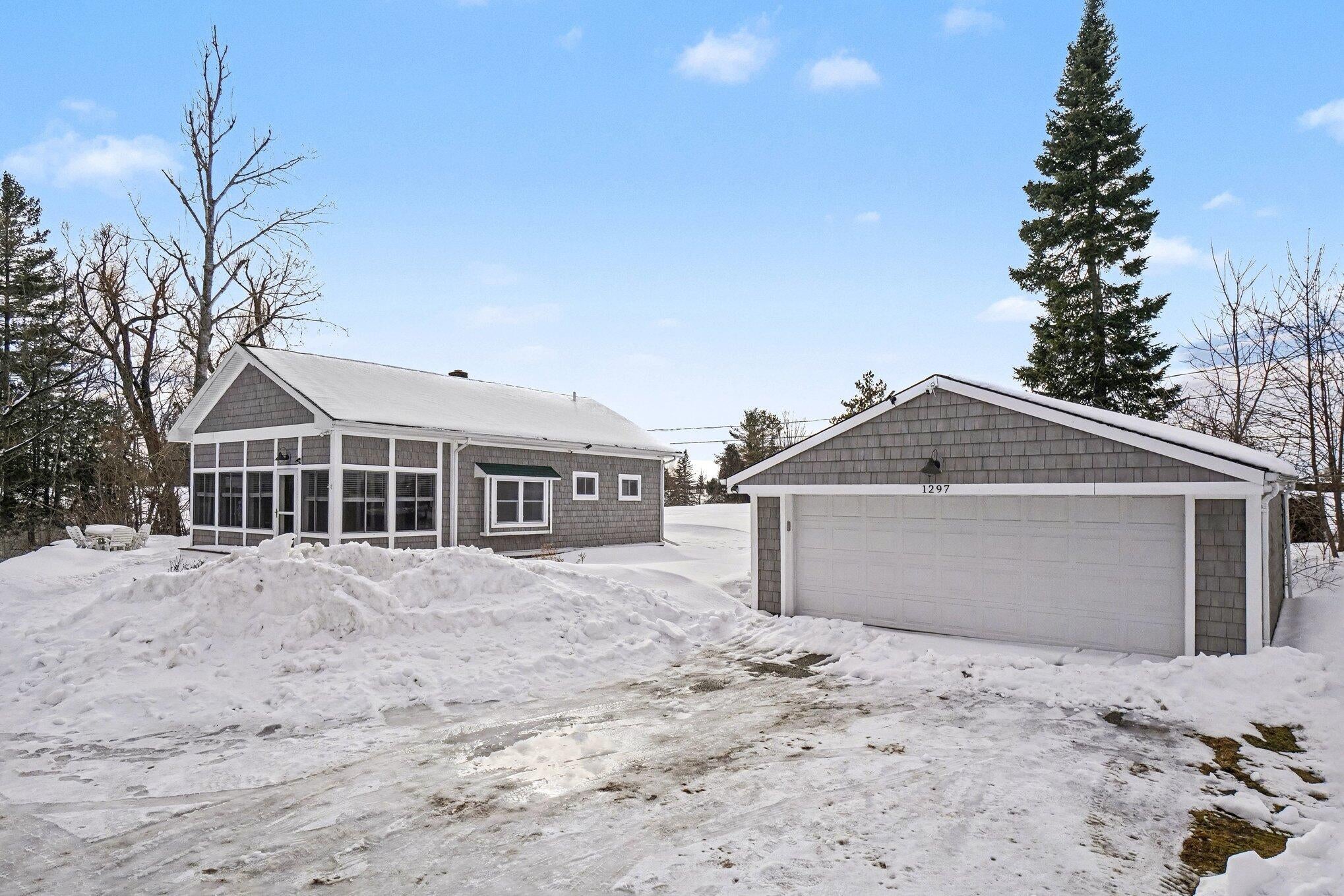 1297 North Old Mackinaw Road Cheboygan, MI 49721 - Photo 4 of 32 2 car detached garage