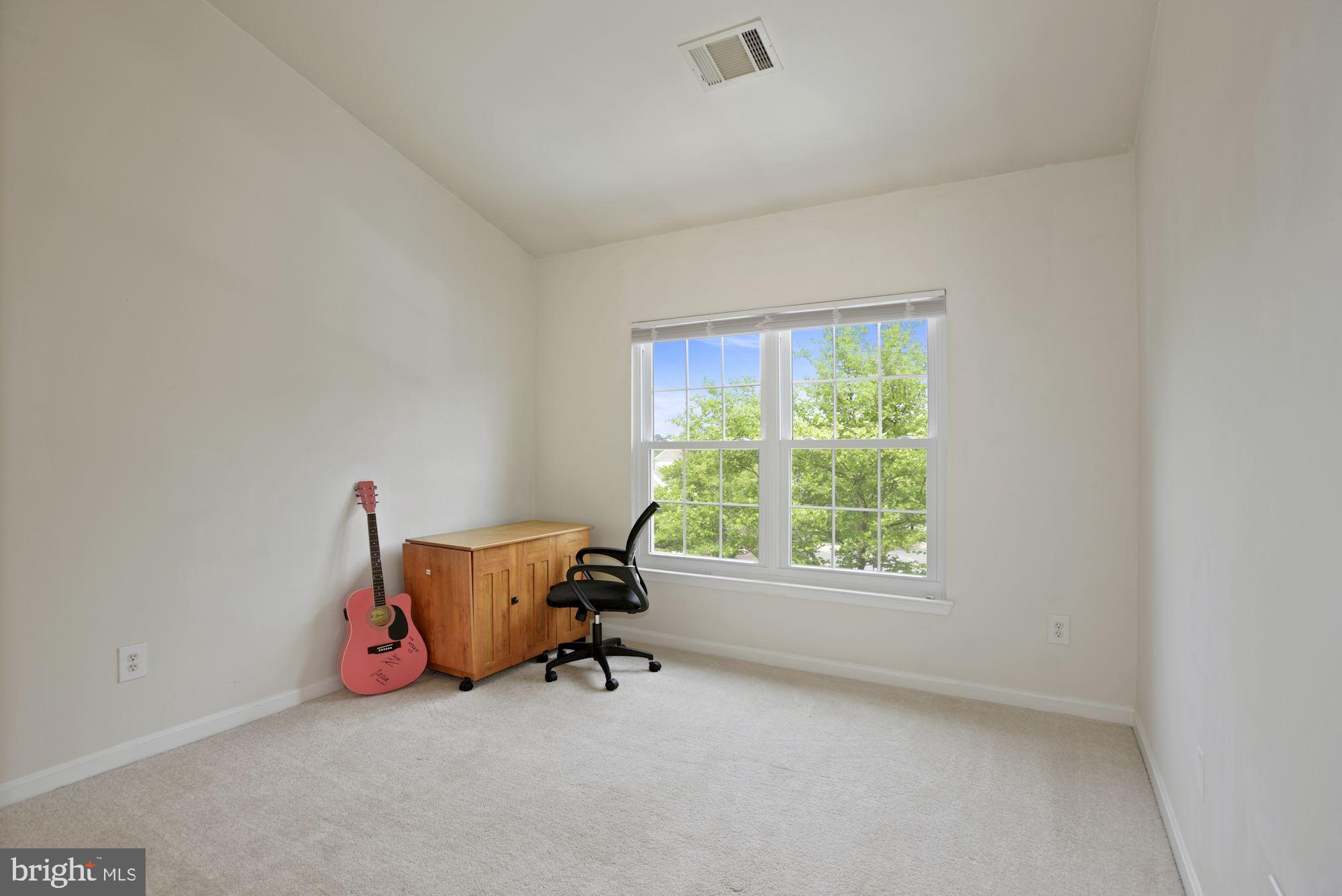 44898 Point Bay Terrace Ashburn, VA 20147 - Photo 23 of 32