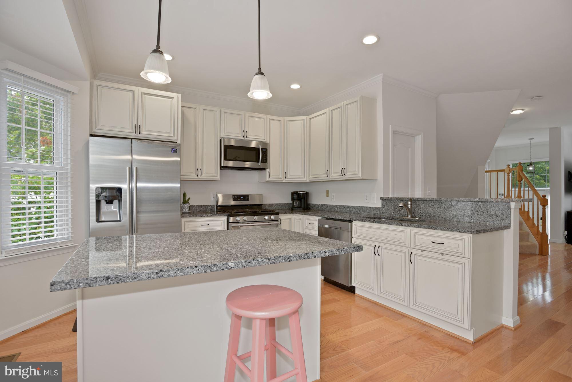 44898 Point Bay Terrace Ashburn, VA 20147 - Photo 10 of 32