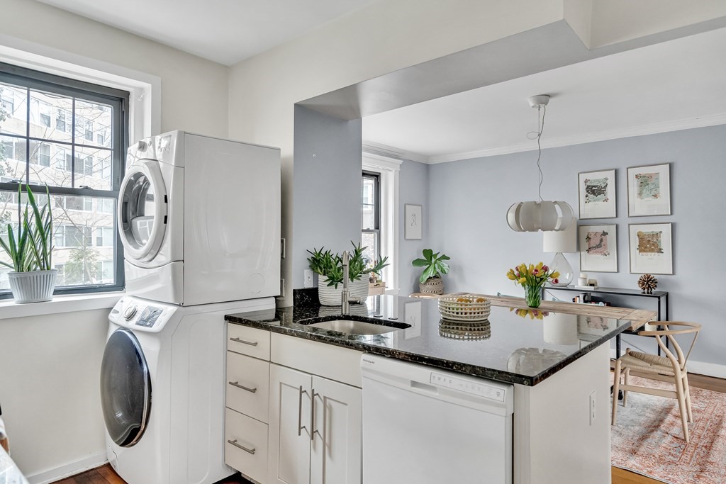 26 Summit Avenue, Unit 5 Brookline, MA 02446 - Photo 11 of 20