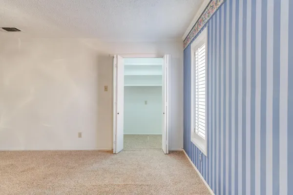 $289,900 | 1601 East Crystal Lane, Brownfield, TX 79316