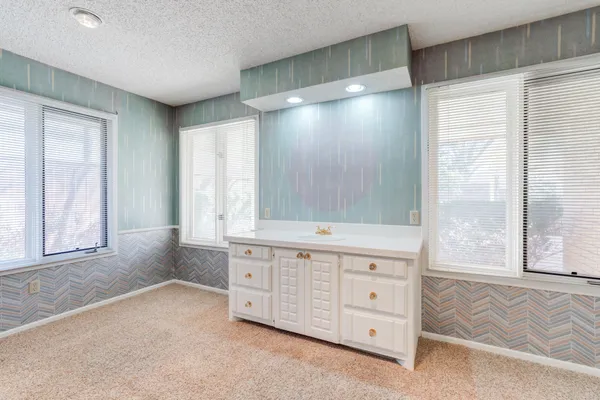 $289,900 | 1601 East Crystal Lane, Brownfield, TX 79316